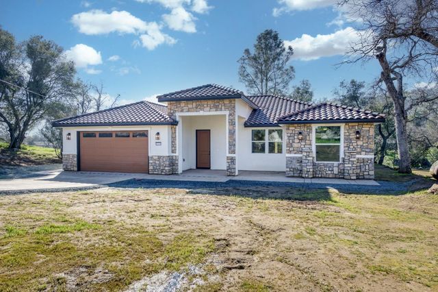 41940 Colt Court, Coarsegold, CA 93614