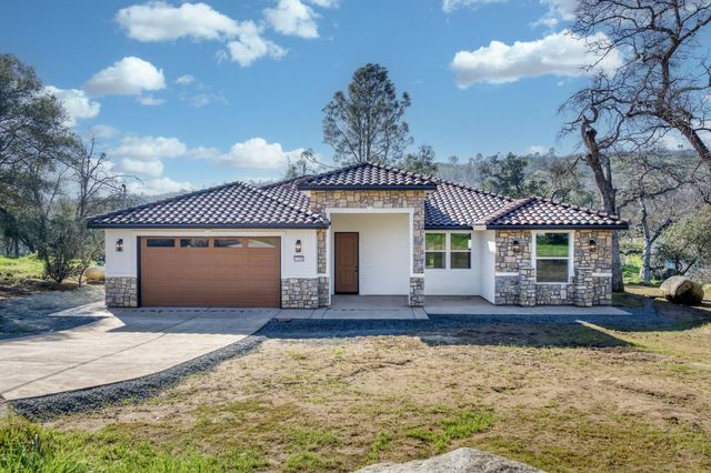 41940 Colt Court, Coarsegold, CA 93614