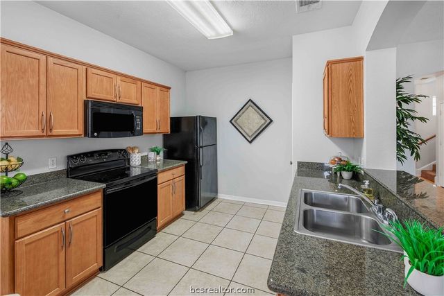 4124 McFarland Drive, College Station, TX 77845
