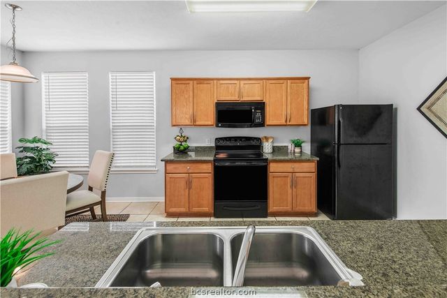 4124 McFarland Drive, College Station, TX 77845