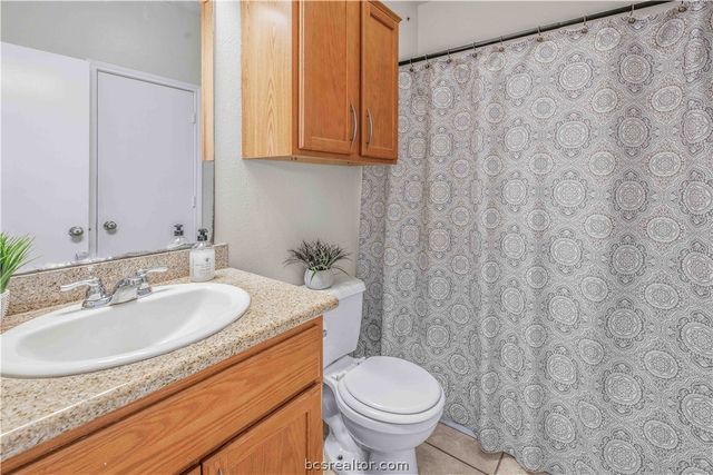 4124 McFarland Drive, College Station, TX 77845