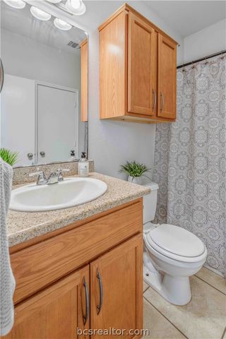 4124 McFarland Drive, College Station, TX 77845