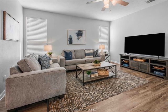 4124 McFarland Drive, College Station, TX 77845