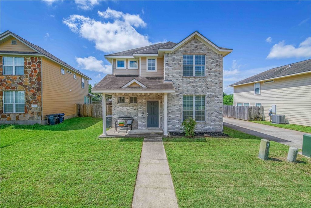 4124 McFarland Drive, College Station, TX 77845