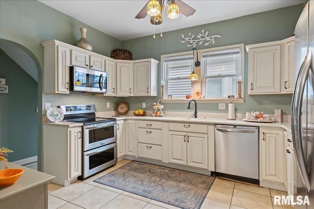 1408 N 3RD Street, Springfield, IL 62702