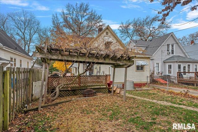 1408 N 3RD Street, Springfield, IL 62702