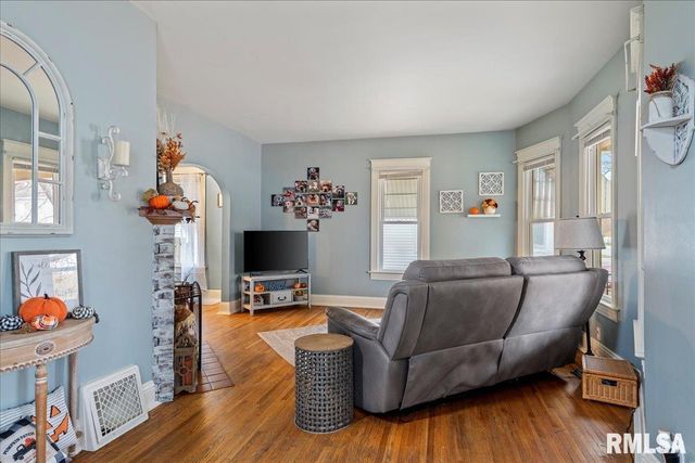 1408 N 3RD Street, Springfield, IL 62702