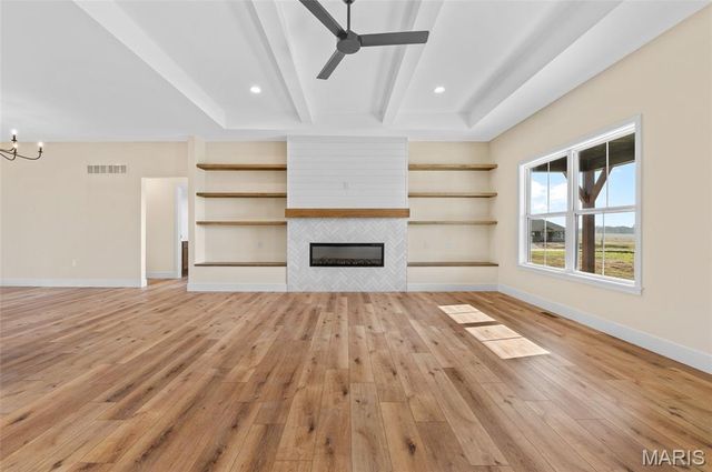 5 Grant Court, Troy, IL 62294