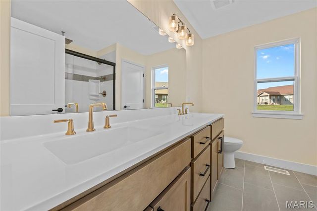 5 Grant Court, Troy, IL 62294