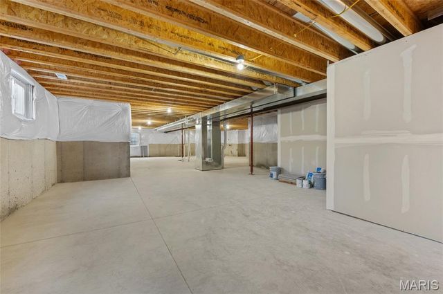 5 Grant Court, Troy, IL 62294