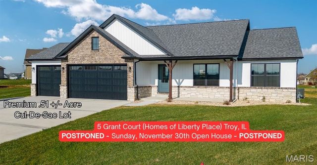 5 Grant Court, Troy, IL 62294