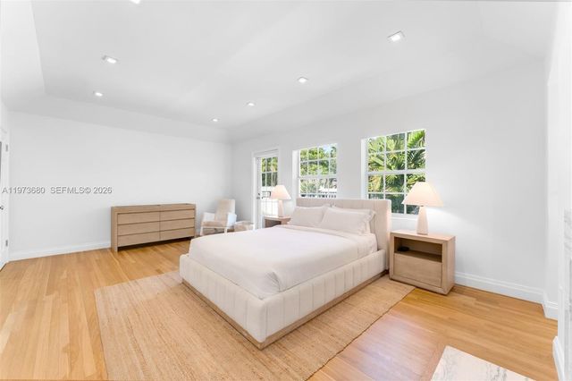 6675 Roxbury Ln, Miami Beach, FL 33141