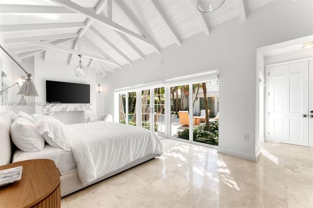 6675 Roxbury Ln, Miami Beach, FL 33141