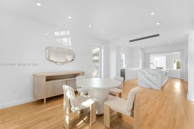 6675 Roxbury Ln, Miami Beach, FL 33141