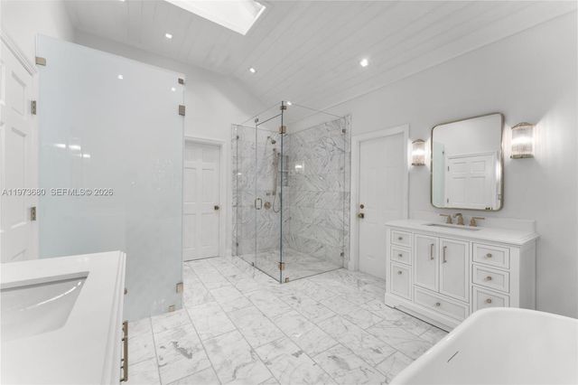 6675 Roxbury Ln, Miami Beach, FL 33141