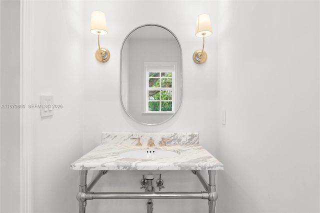 6675 Roxbury Ln, Miami Beach, FL 33141