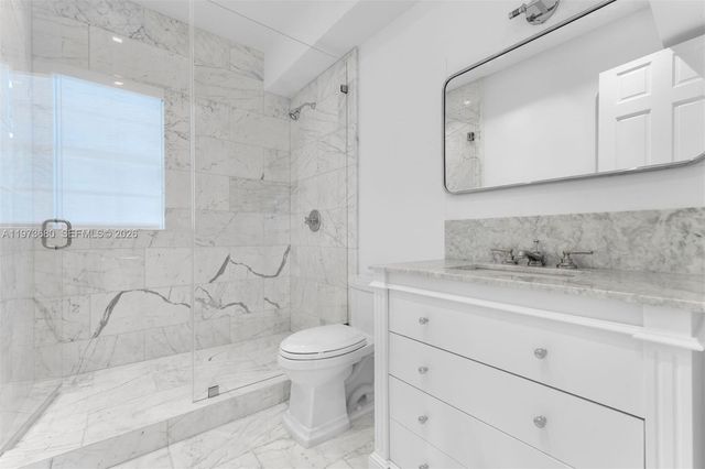 6675 Roxbury Ln, Miami Beach, FL 33141