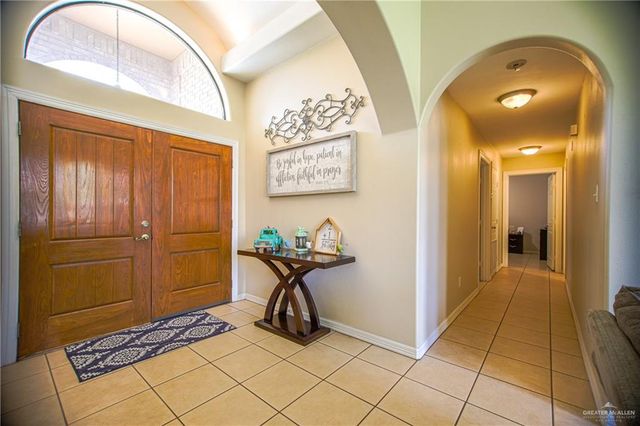 805 Las Brisas Drive, Mission, TX 78574