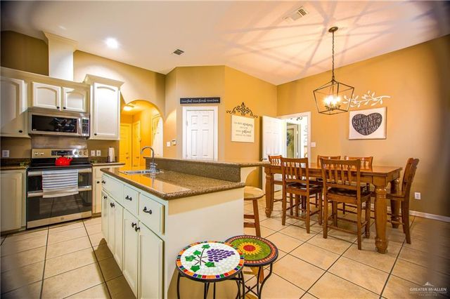 805 Las Brisas Drive, Mission, TX 78574