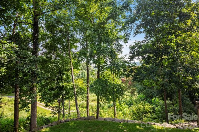 349 View Rock Lane, Hendersonville, NC 28791