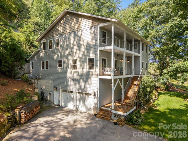 349 View Rock Lane, Hendersonville, NC 28791