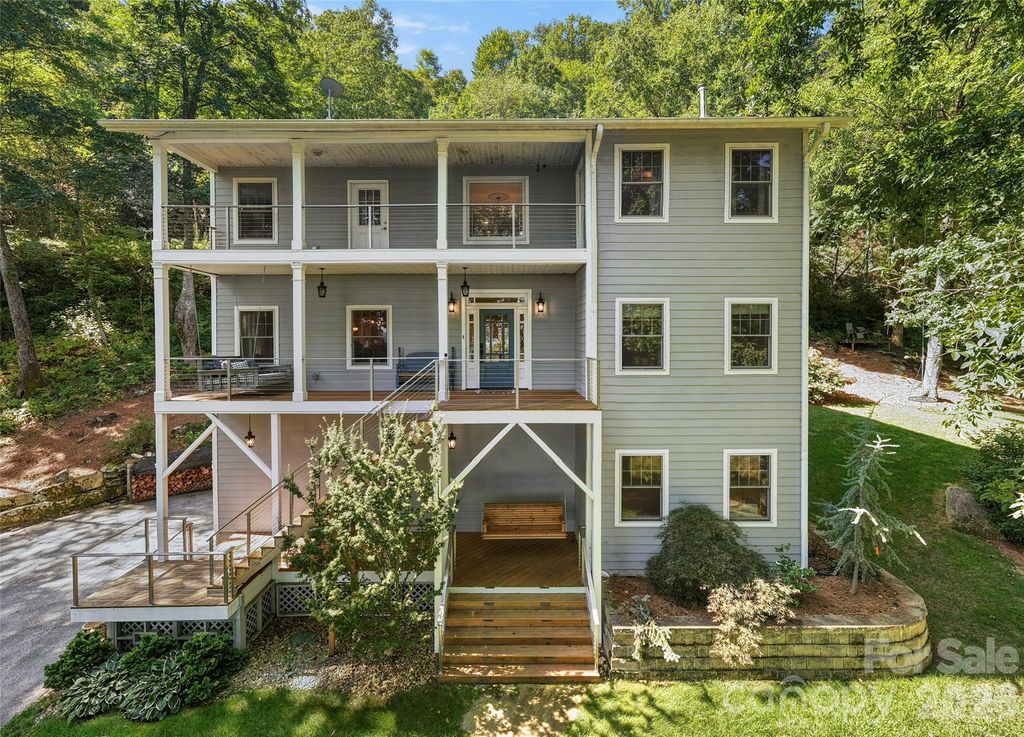 349 View Rock Lane, Hendersonville, NC 28791