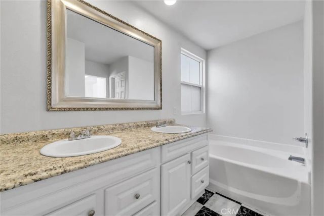 962 Redtail, Corona, CA 92879