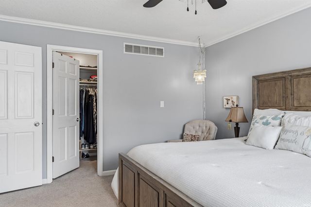 1728 Lakewood Drive, Fort Wayne, IN 46819