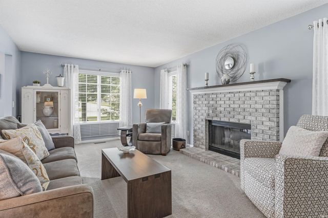 1728 Lakewood Drive, Fort Wayne, IN 46819