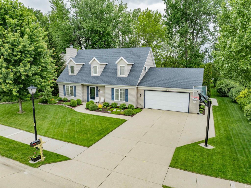 1728 Lakewood Drive, Fort Wayne, IN 46819