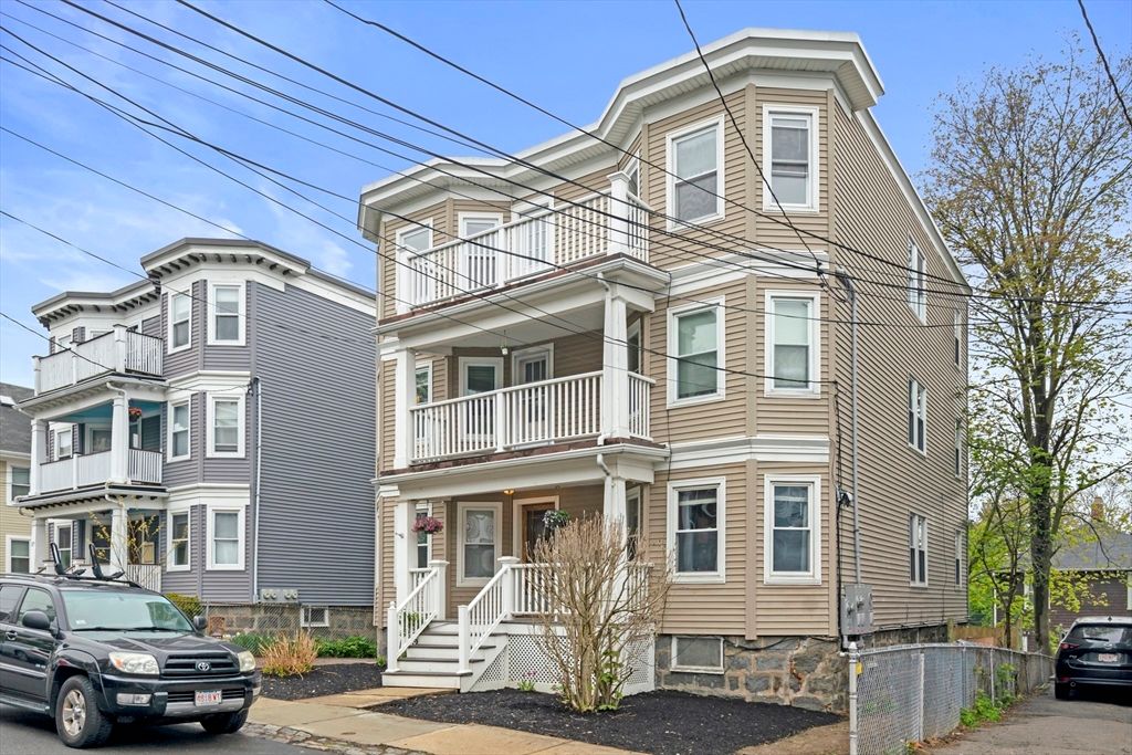 23 Thelma Rd PH, Boston, MA 02122