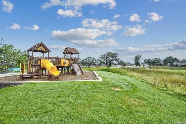 149 Inverness, Boerne, TX 78015