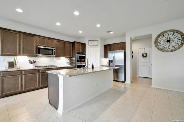 149 Inverness, Boerne, TX 78015