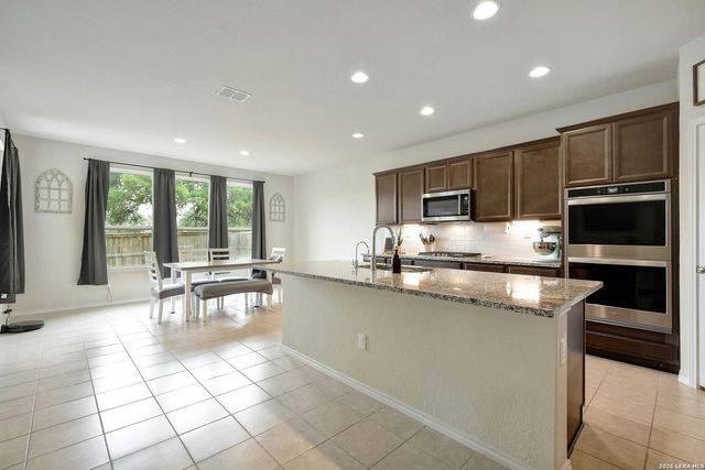 149 Inverness, Boerne, TX 78015