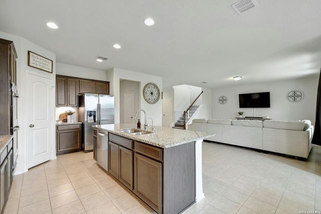 149 Inverness, Boerne, TX 78015