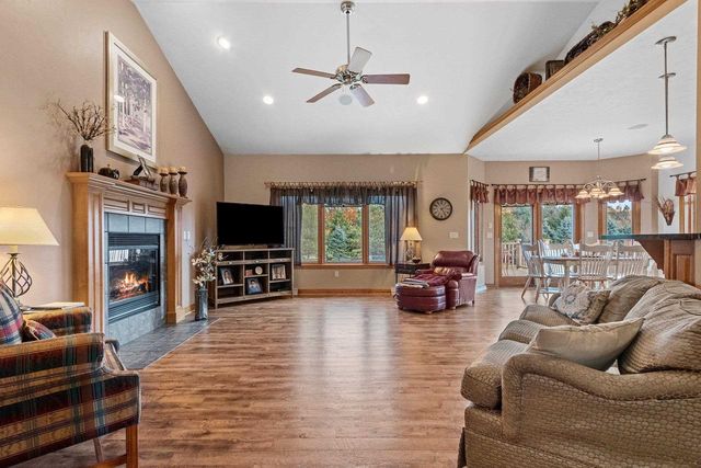 2378 AUTUMN RIDGE TRAIL, Green Bay, WI 54313