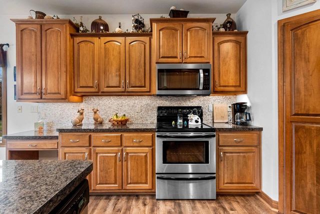 2378 AUTUMN RIDGE TRAIL, Green Bay, WI 54313