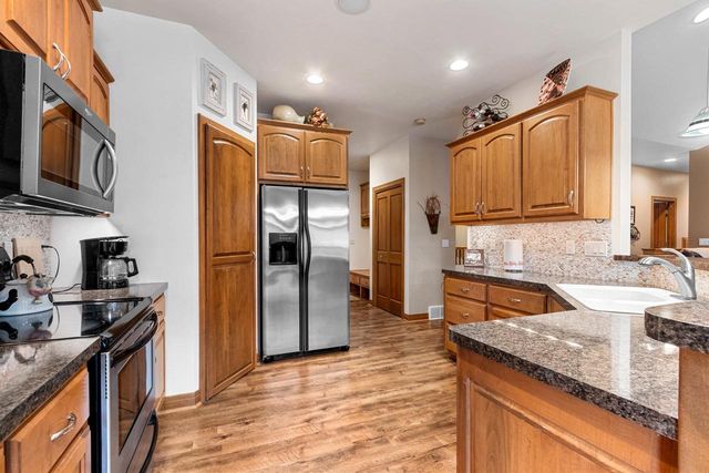 2378 AUTUMN RIDGE TRAIL, Green Bay, WI 54313