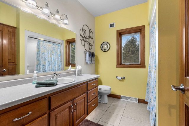 2378 AUTUMN RIDGE TRAIL, Green Bay, WI 54313