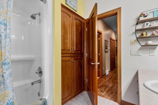 2378 AUTUMN RIDGE TRAIL, Green Bay, WI 54313