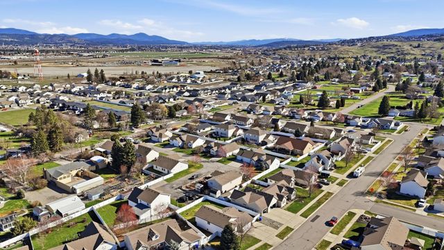 19223 E 6TH Ave, Spokane Valley, WA 99016