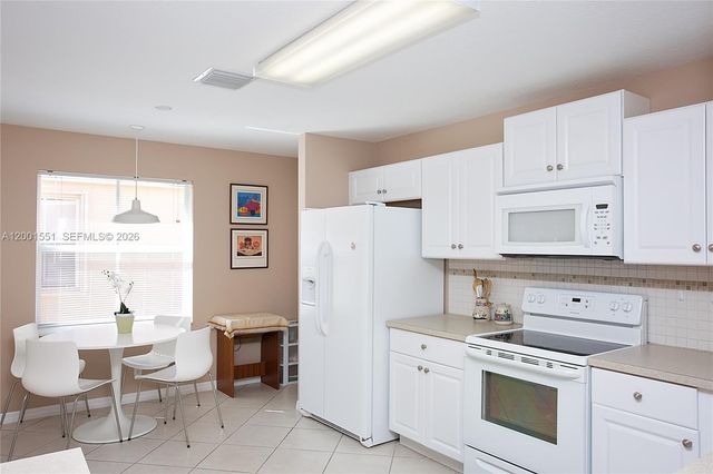 4104 Pine Ridge Ln, Weston, FL 33331