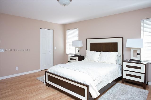 4104 Pine Ridge Ln, Weston, FL 33331