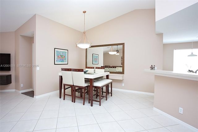 4104 Pine Ridge Ln, Weston, FL 33331