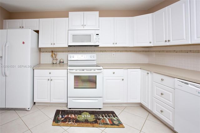 4104 Pine Ridge Ln, Weston, FL 33331