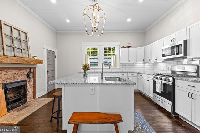 96 Griffin Street, Grantville, GA 30220