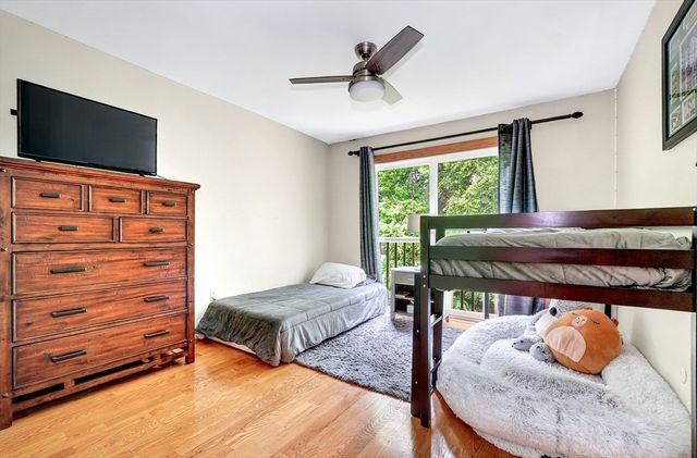 2 Daybreak 2, Wayland, MA 01778