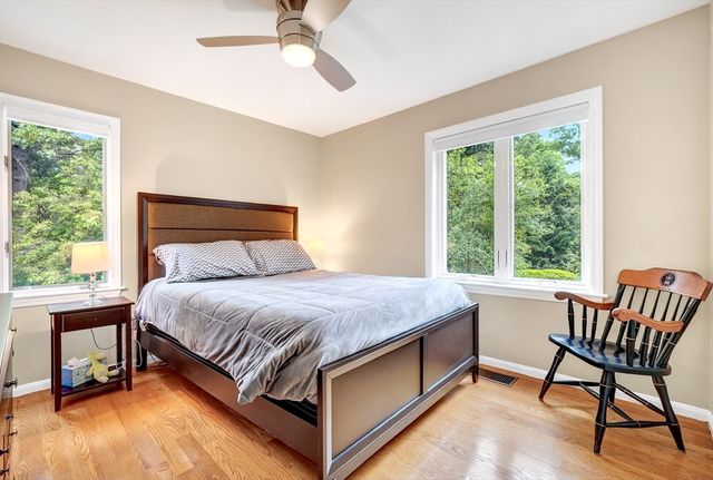 2 Daybreak 2, Wayland, MA 01778