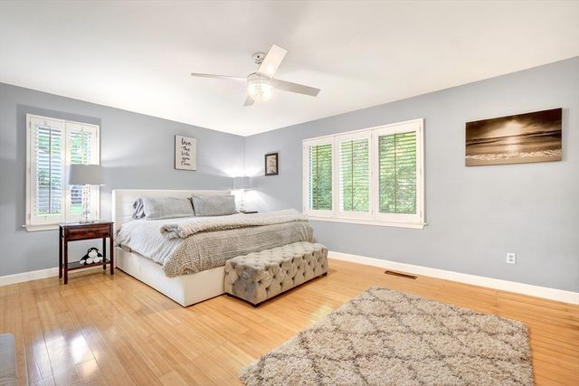 2 Daybreak 2, Wayland, MA 01778