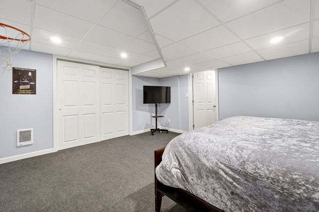2 Daybreak 2, Wayland, MA 01778
